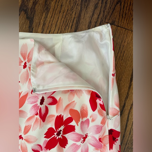Vintage Ann Taylor Silk Floral Skirt - Picture 4 of 6